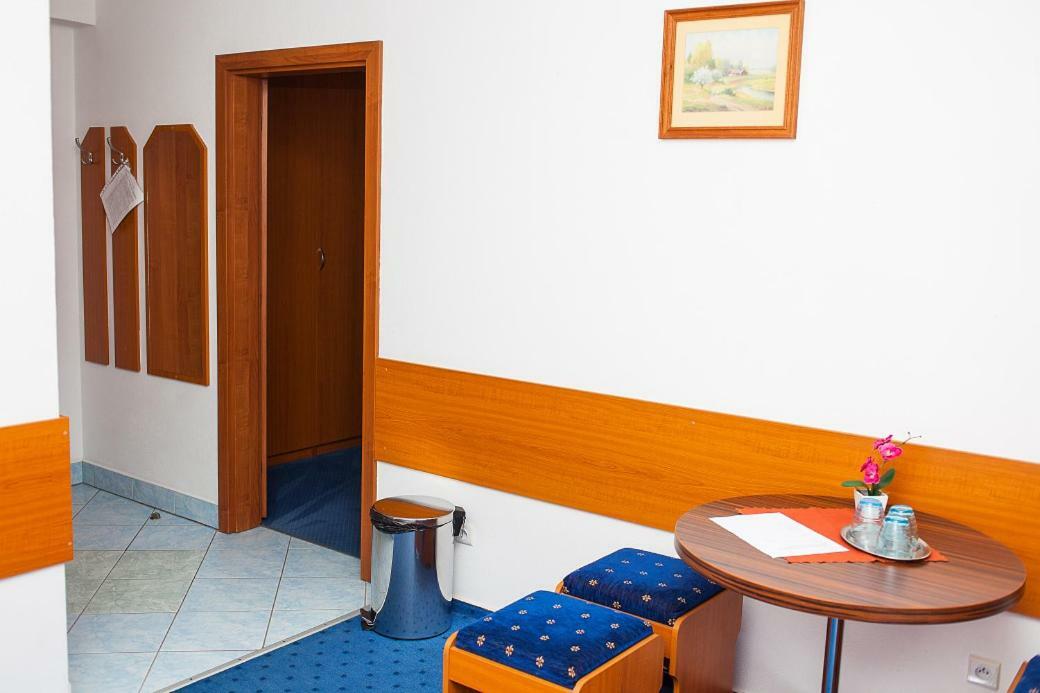 Penzion Centrum Oravsky Biely Potok Bagian luar foto